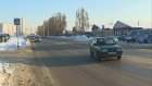 На улице Терновского два пешехода попали под колеса легковушки