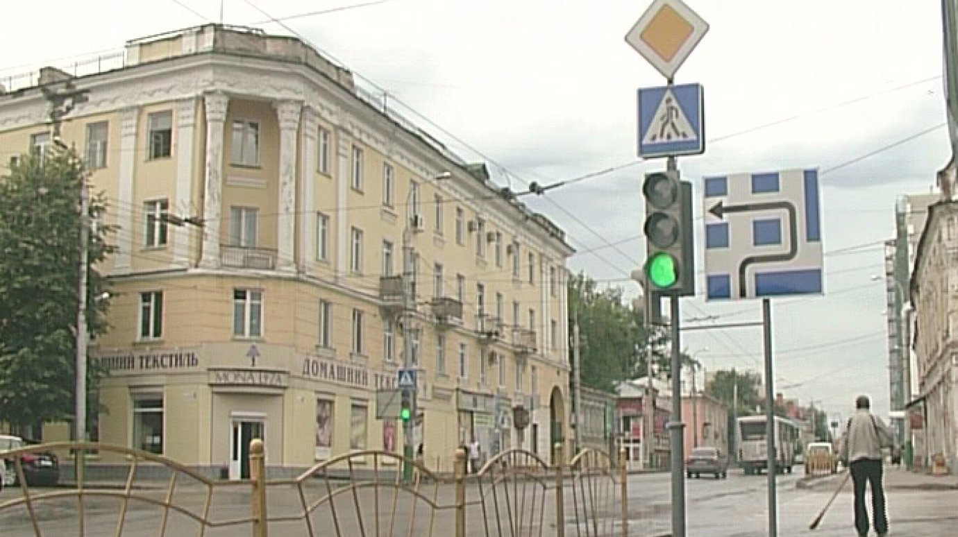 На улице Суворова поворот налево запрещен от Чехова до Плеханова