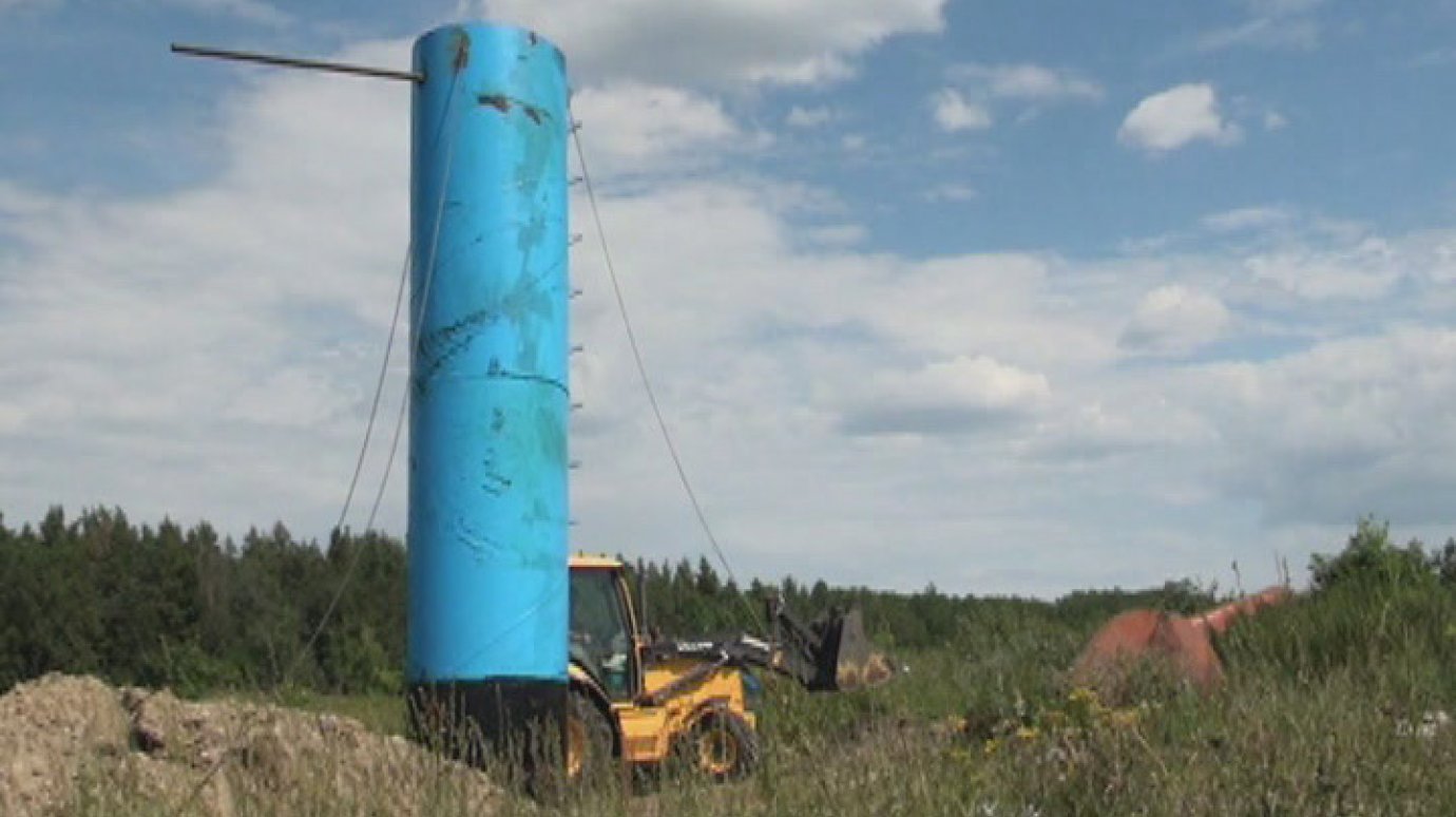 В Ростовке Каменского района установили новую водонапорную башню