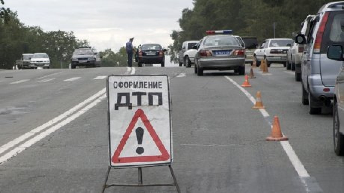 Водитель из Пензы попал в аварию на трассе в Ульяновской области