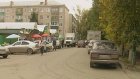 Автомобилисты не дают прохода жителям улицы Лобачевского
