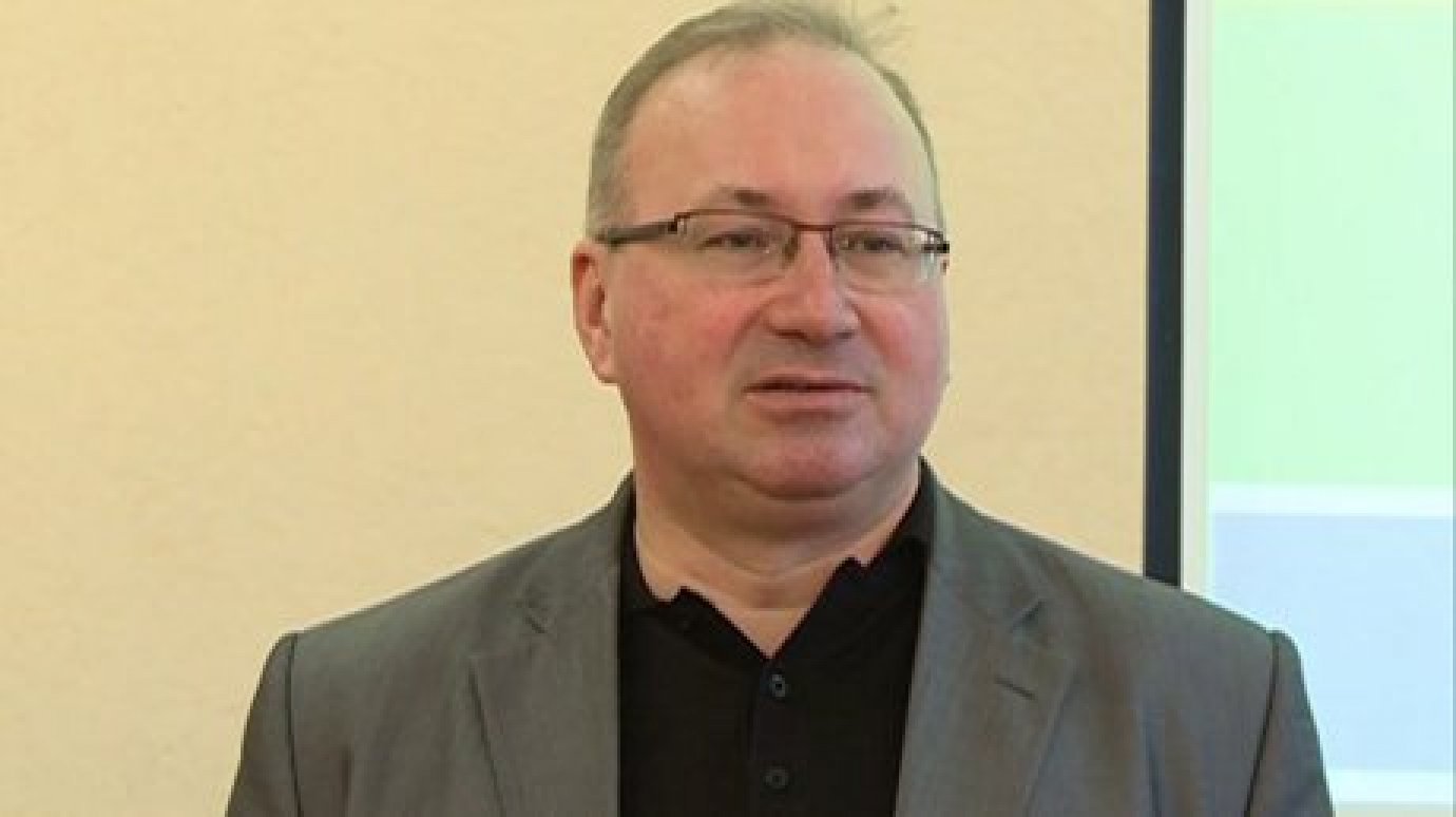 Юрий Голодяев отчитался перед депутатами о ситуации с детскими садами