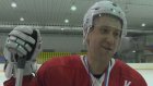 В Кузнецке ветераны хоккея сразились на открытом кубке города