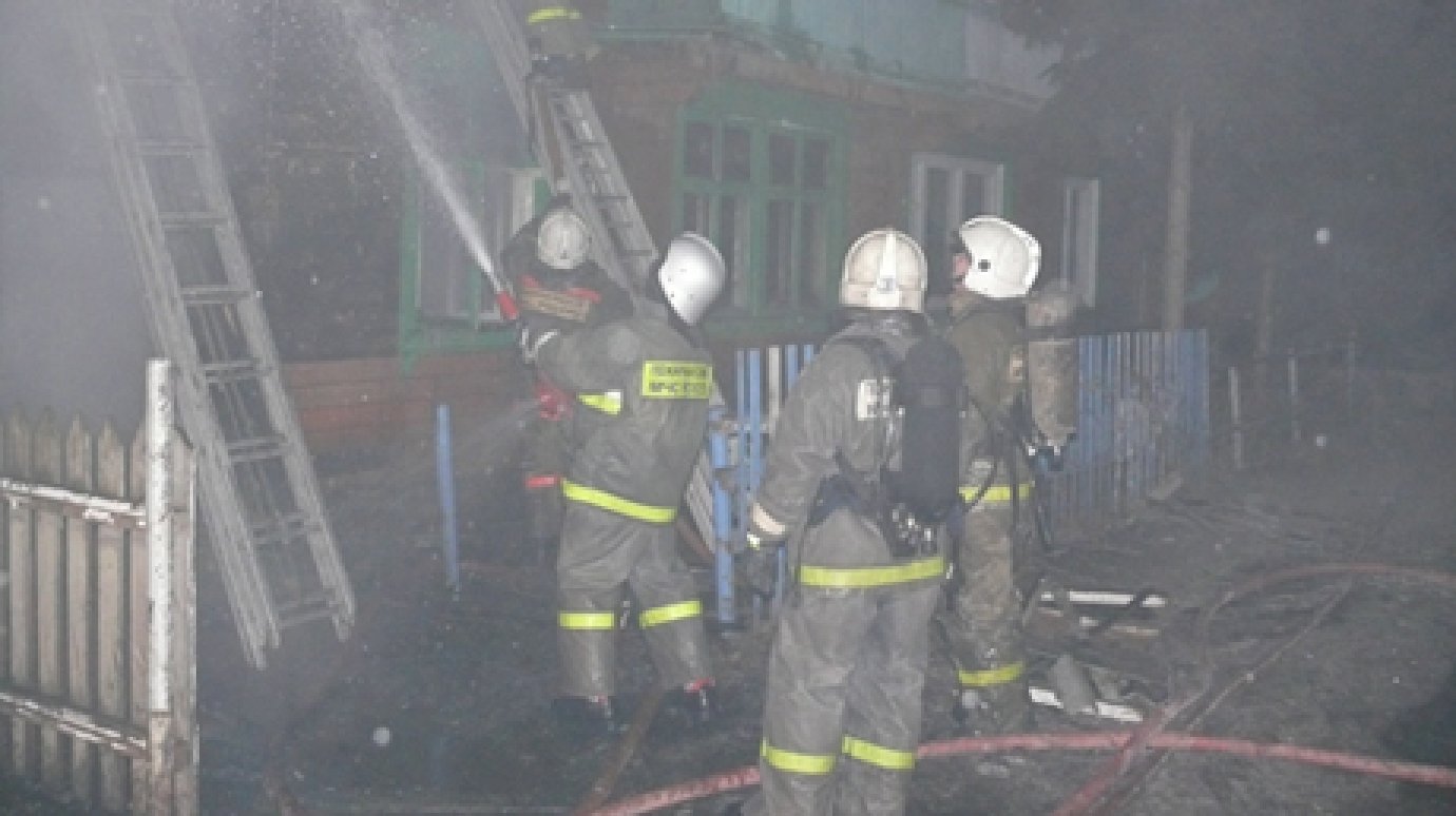 Ночью из пензенской двухэтажки эвакуировали 20 человек