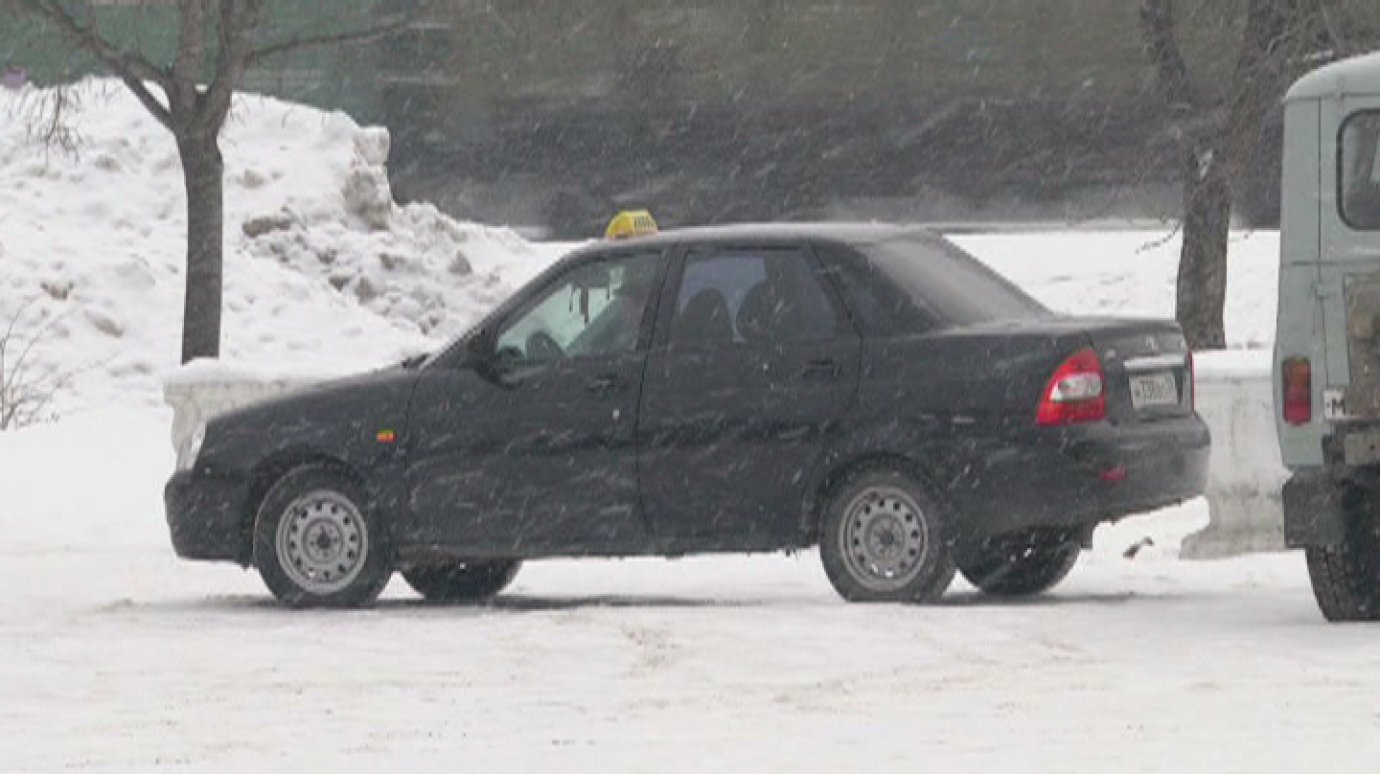 Пассажиры расправились с таксистом из Кузнецка и забрали его авто