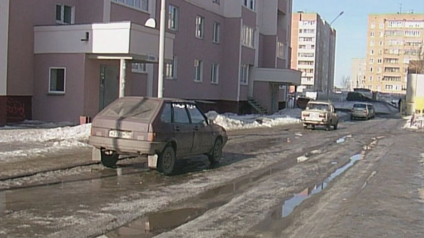 Возле новых домов на улице К. Цеткин забыли благоустроить дворы