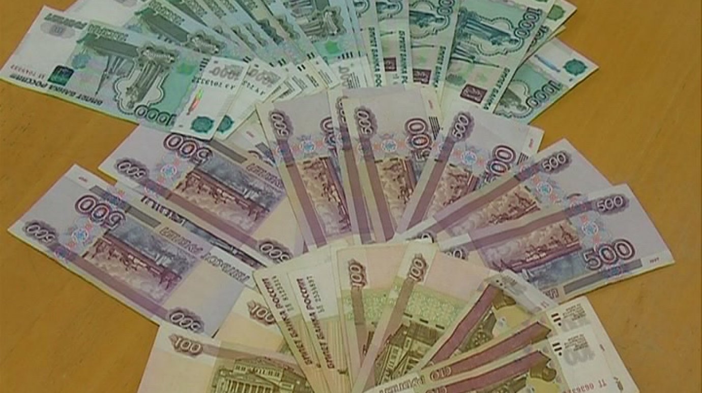Двое 20-летних ростовцев похитили у пензячки 240 тысяч рублей