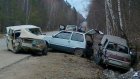 «Копейка» протаранила две машины под Леонидовкой