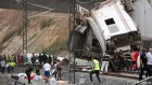 Жертвами крушения поезда в Испании стали 77 человек