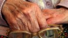 Пенсионеры все чаще попадаются на удочку мошенников