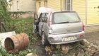 В Терновке водитель иномарки задел 2 машины и врезался в забор