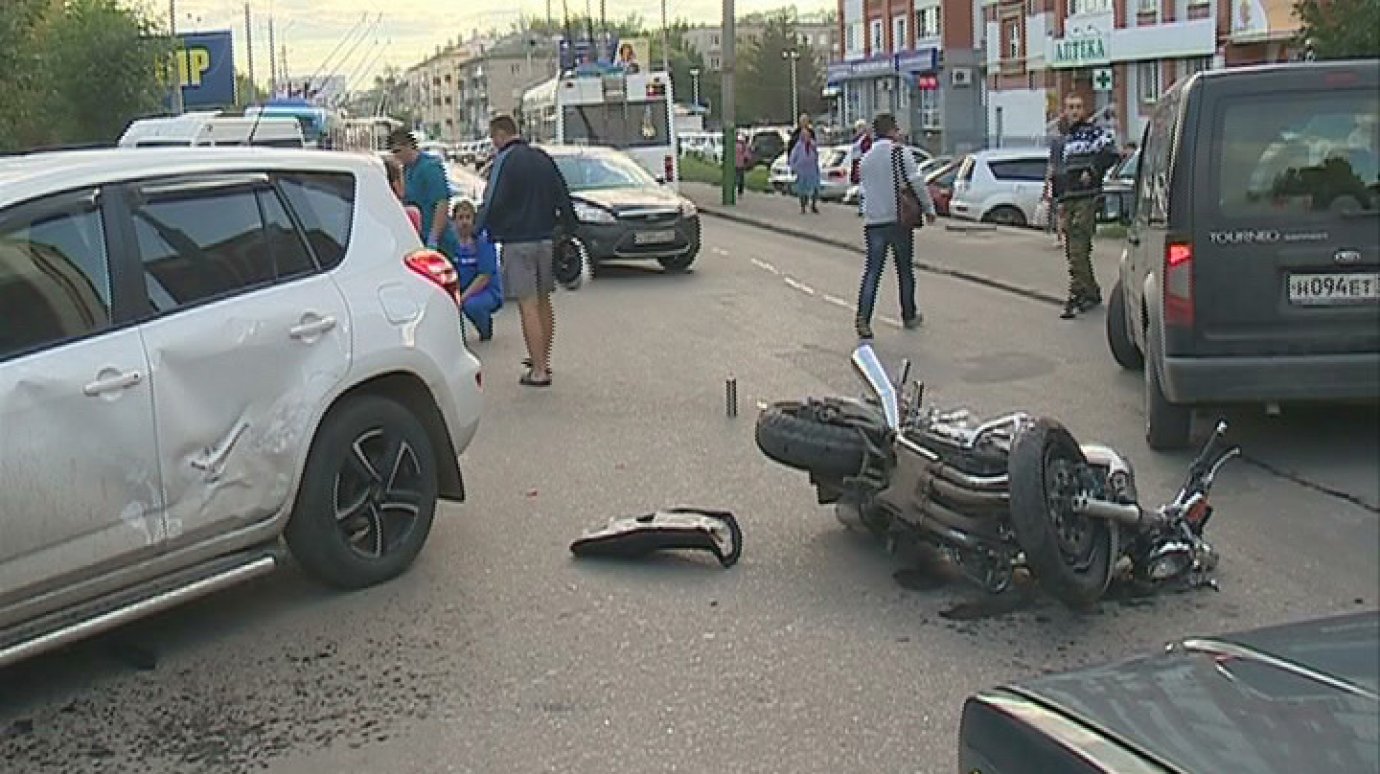 На Калинина мотоциклист пострадал по вине водителя «Тойоты»
