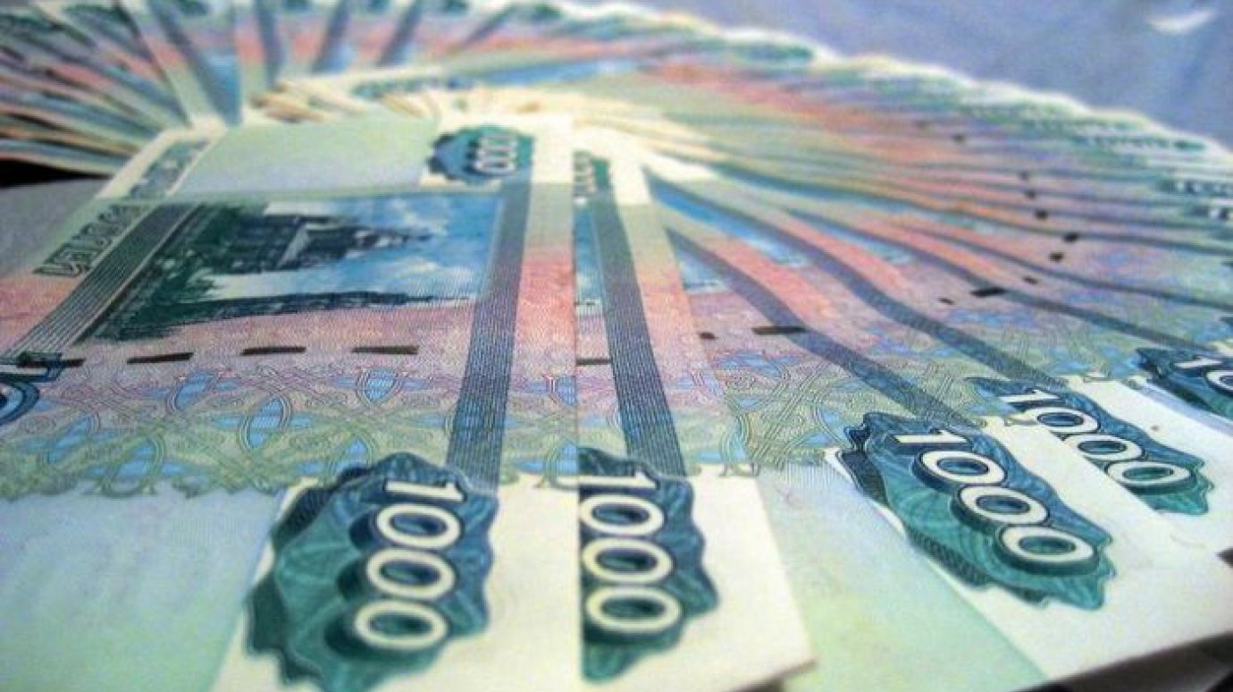 Жительница области обналичила ошибочно зачисленные 15 000 рублей