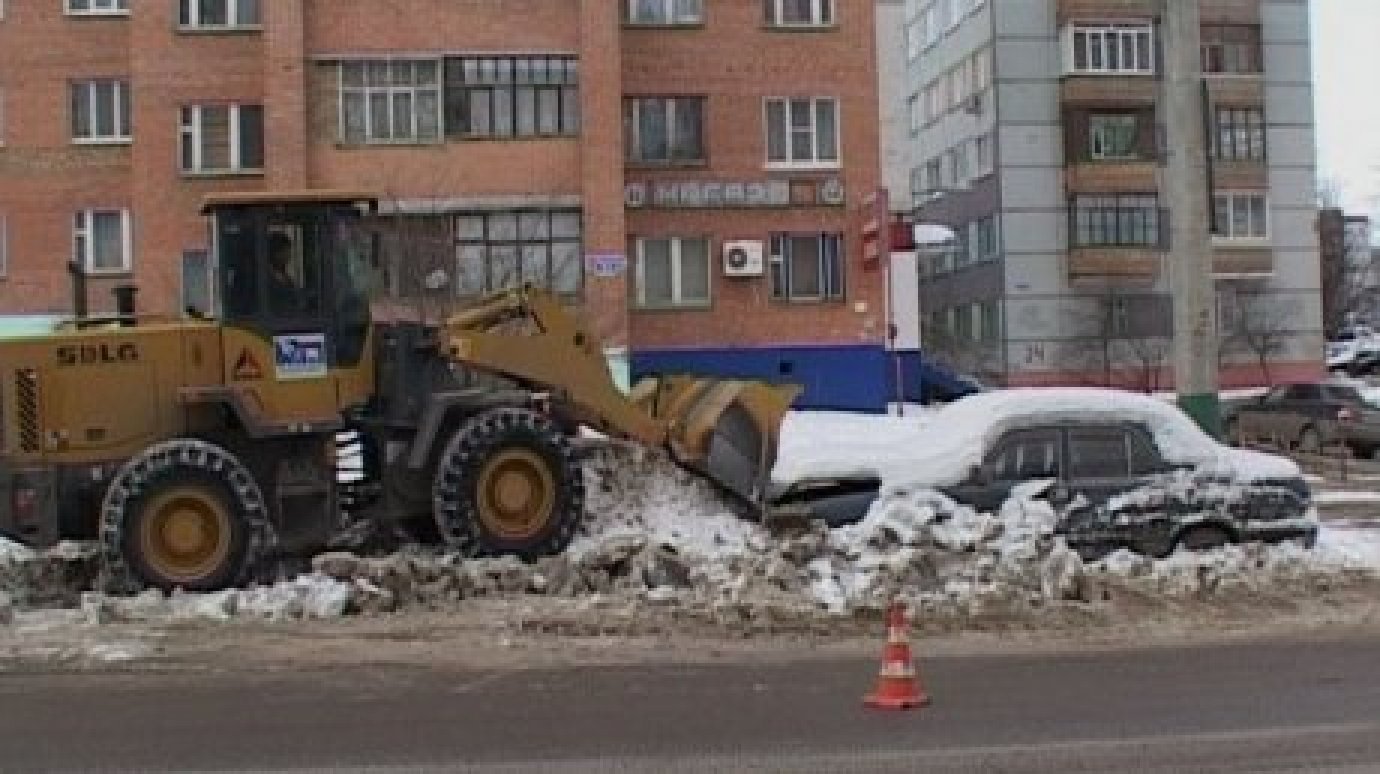 Зимой на улицах Пензы будет работать около 150 снегоуборочных машин
