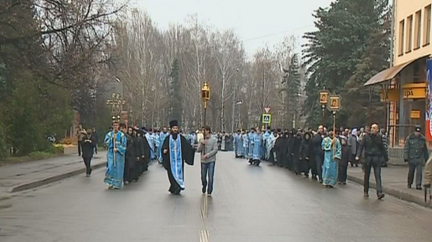 В день Казанской иконы Божией Матери в Пензе организовали крестный ход
