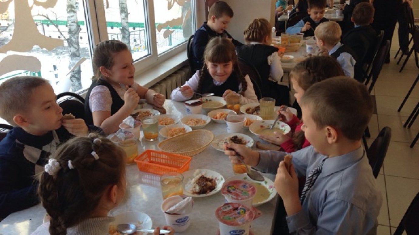 Зампред гордумы: Пензенских школьников кормят из грязной посуды