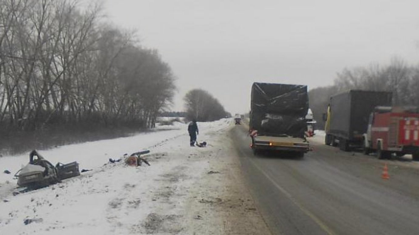 ДТП в Нижнеломовском районе: водитель погиб, подросток в коме