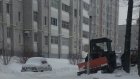 На время уборки снега зареченцы убирают машины из дворов
