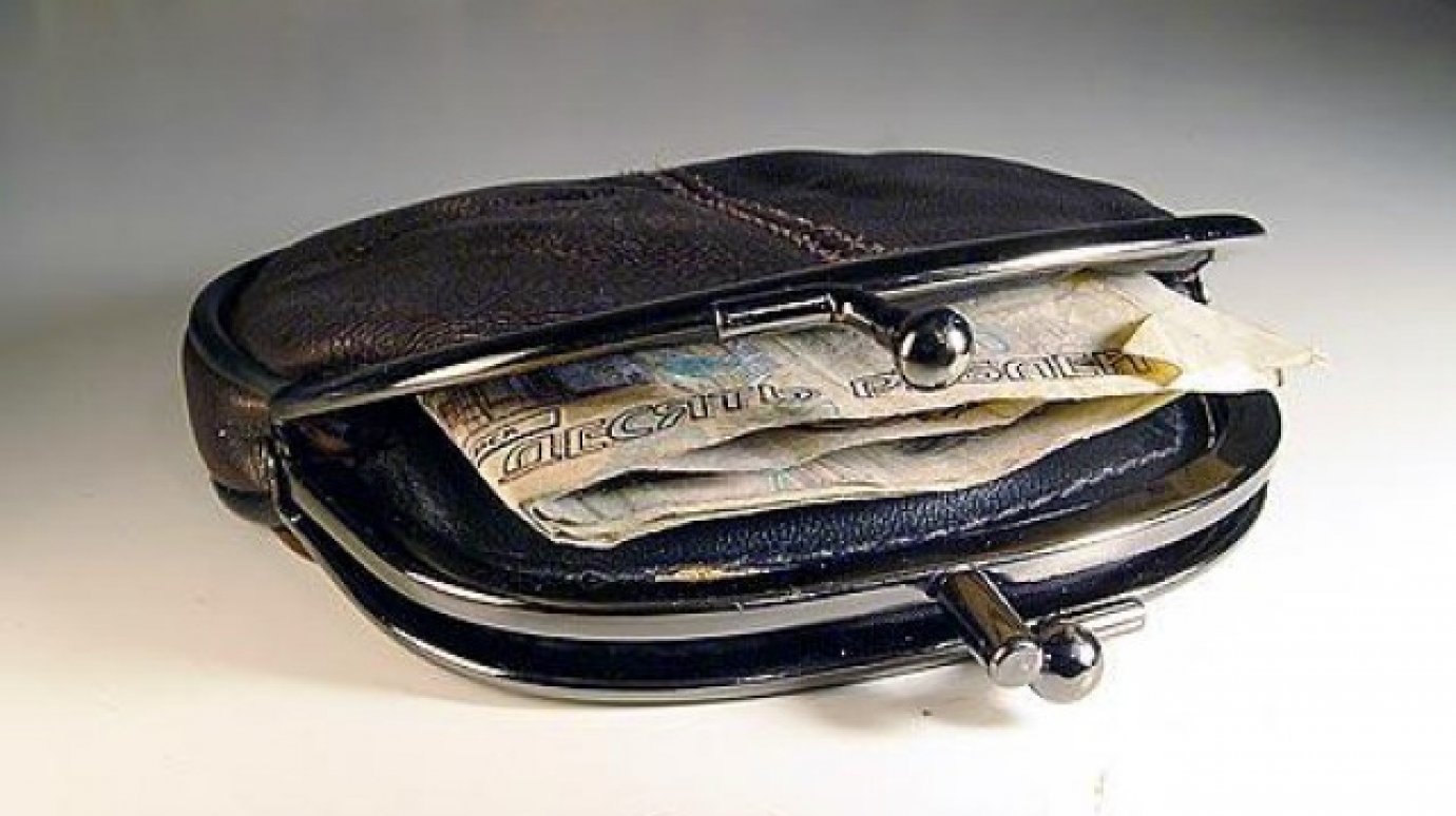 Продавщица украла у 74-летней пензячки кошелек с деньгами