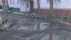 Жители улицы Суворова жалуются на состояние внутридворовой дороги