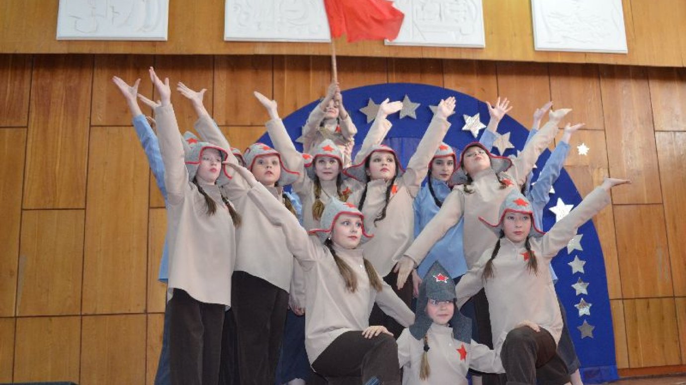 Юные лунинские танцоры стали победителями «Пластилиновой вороны»