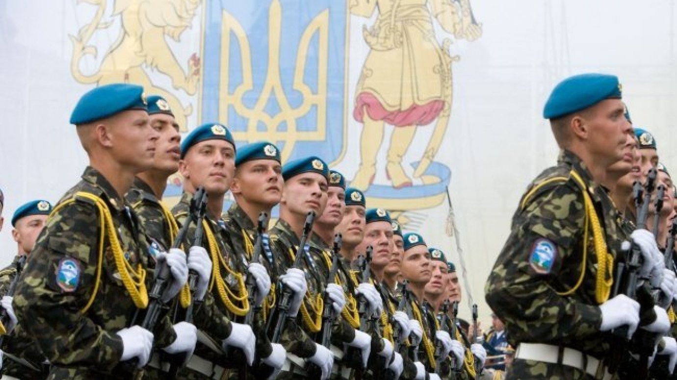 Украина сосредоточила на границе с Россией 15 тысяч военных