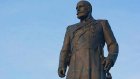 Василий Бочкарев возложил цветы к памятнику Столыпину