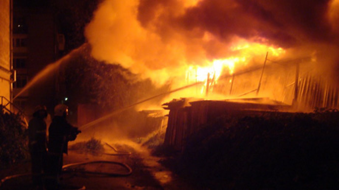 В ночь на 13 августа в области произошло три пожара