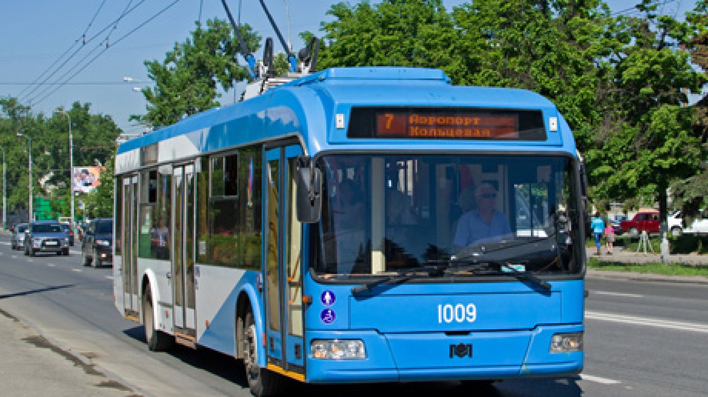 Общественный транспорт меняет маршруты из-за работ на ул. Суворова