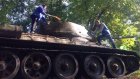 Пензенские активисты привели в порядок танк Т-34