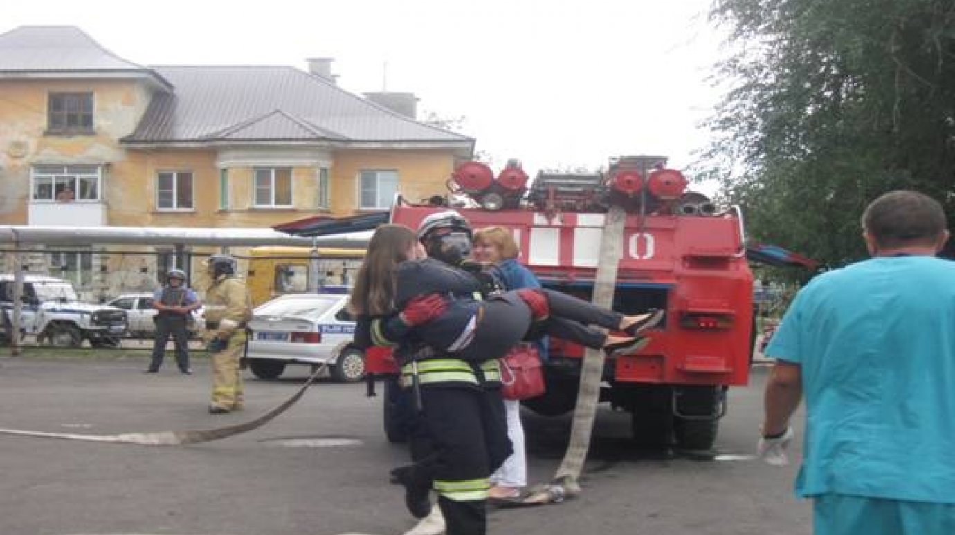 В сердобской школе № 1 пожарные ликвидировали условное возгорание