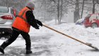 В Арбекове на борьбу со снегом вышли 110 дворников