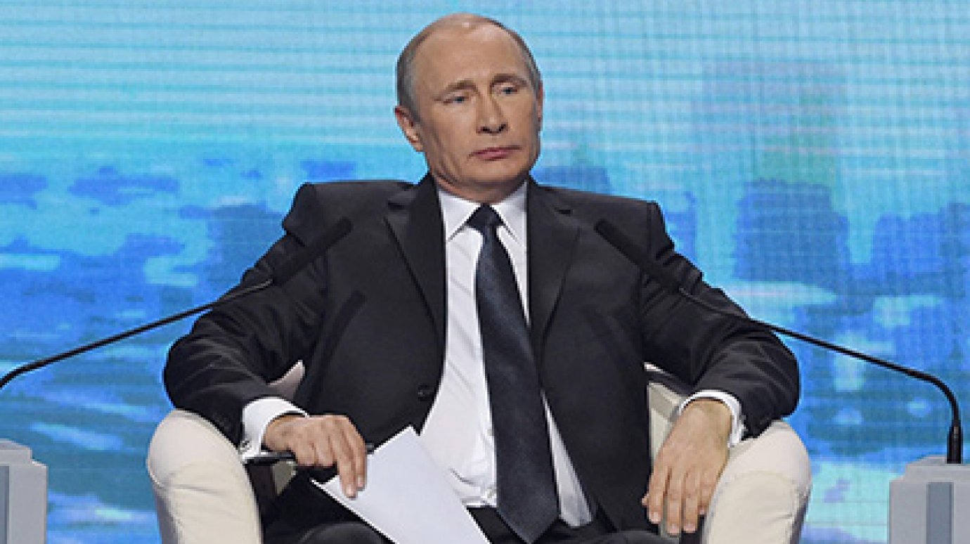 Путин предложил решать мировые проблемы с помощью шахмат