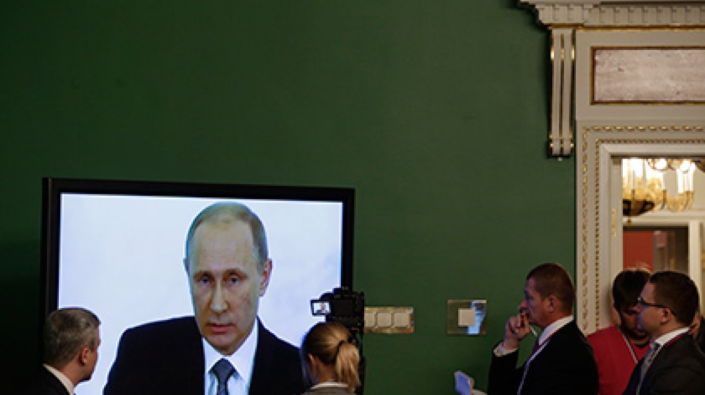 Путин попросил российские СМИ быть объективными