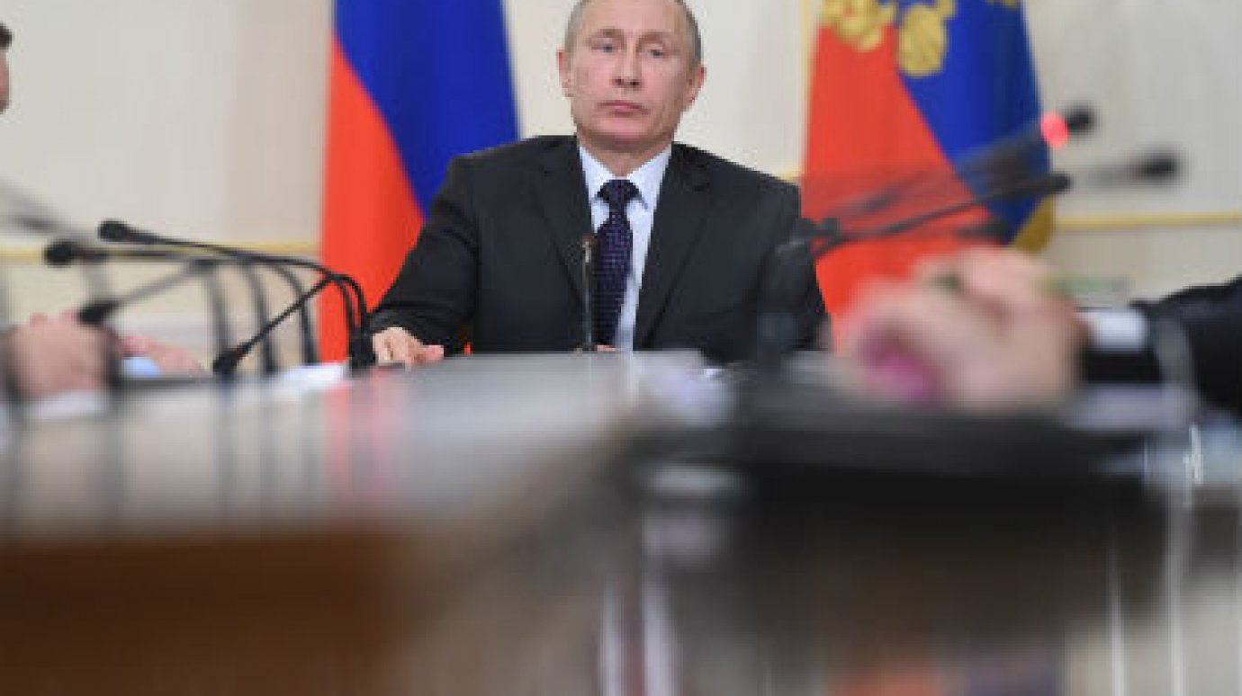 Путин призвал обойтись без «мути» в вопросе зарплат топ-менеджеров
