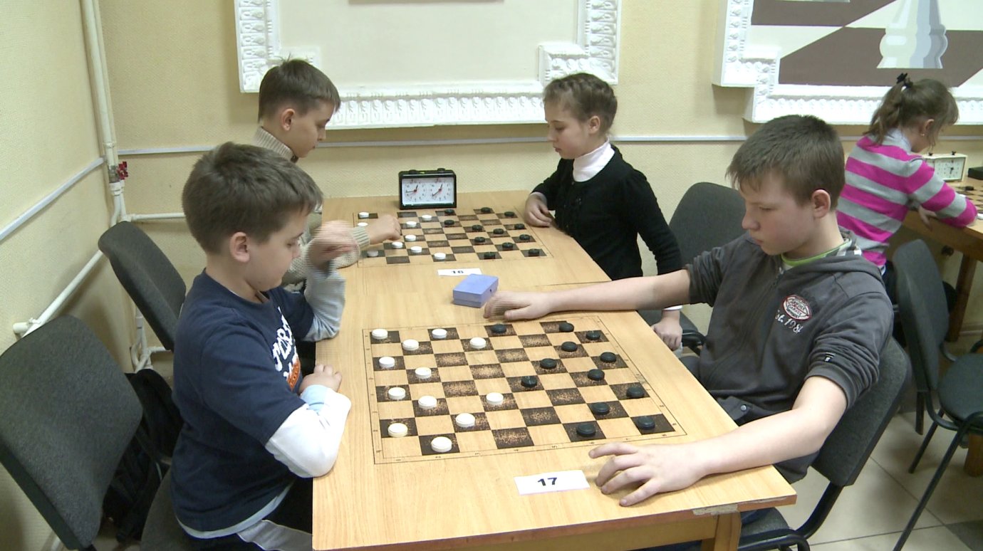 В Пензе прошел чемпионат по русским шашкам среди юных горожан