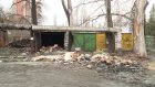 Пустырь на ул. Ульяновской превратился в общественный туалет