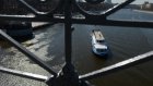 Частный вертолет упал в Москву-реку
