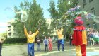 Актеры детского театра подарили школьникам шоу мыльных пузырей