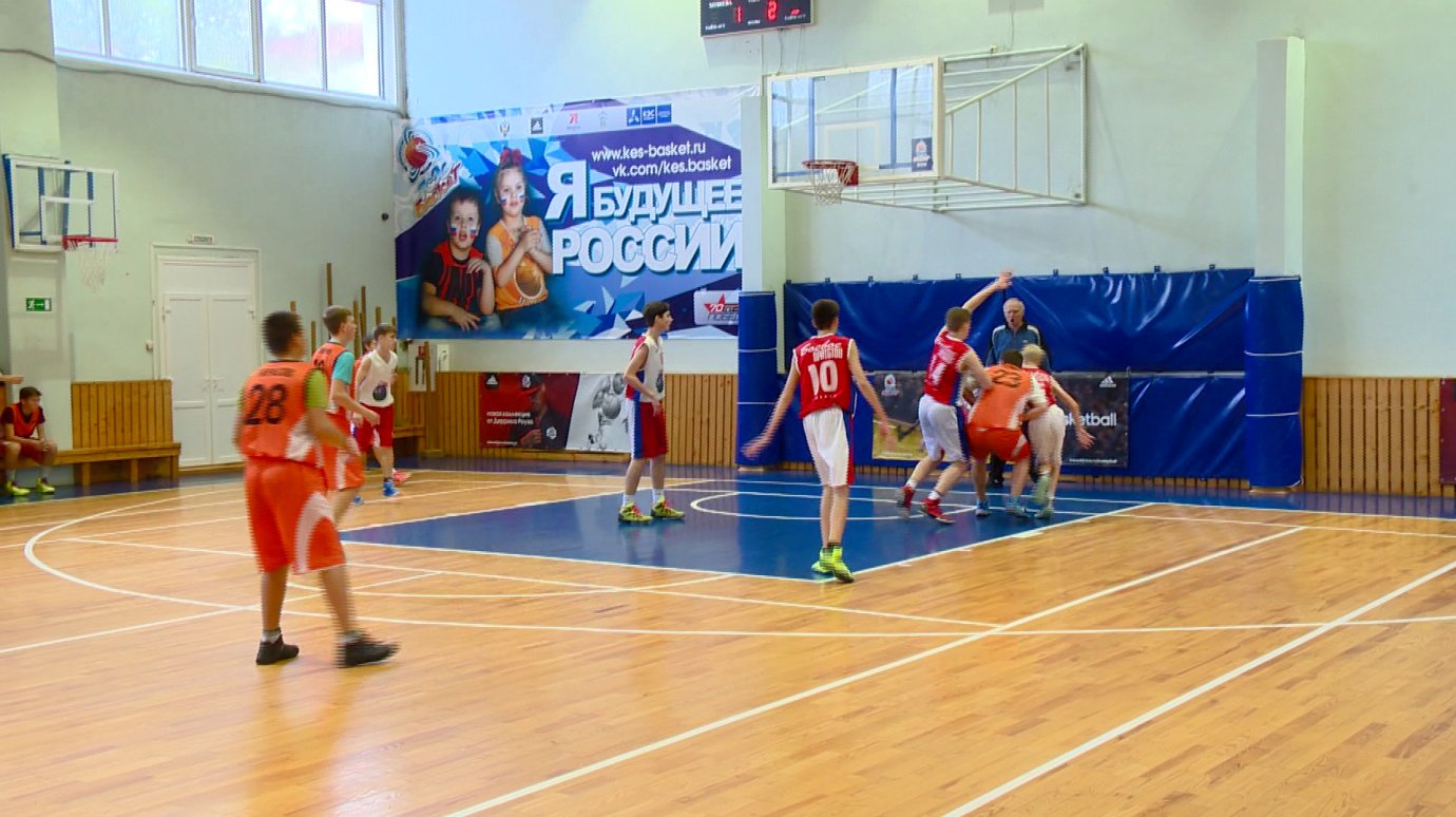 В Пензе стартовал баскетбольный турнир памяти Зиновия Швама