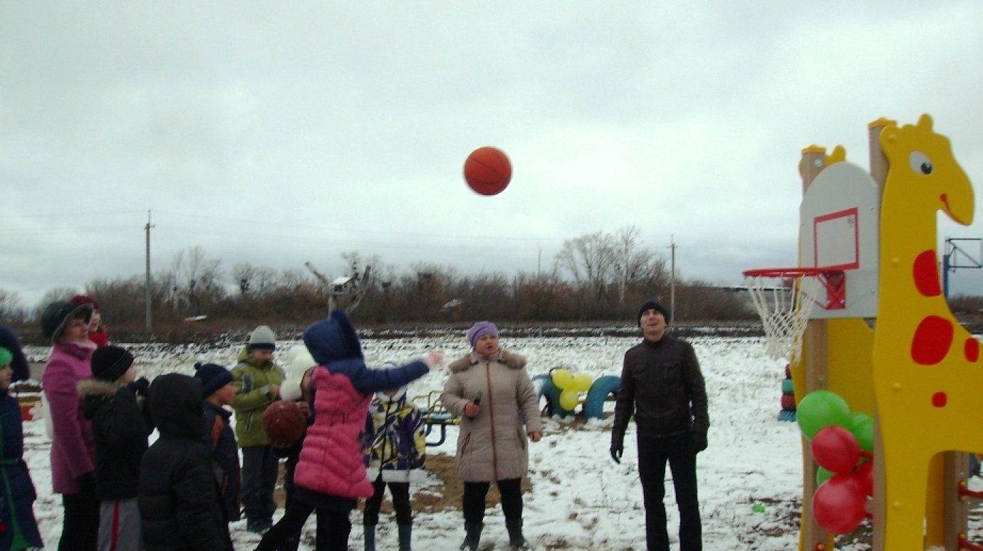В селах области открываются детские и спортивные площадки