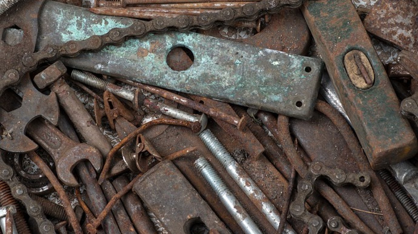 Кузнецкие полицейские раскрыли кражу металлолома с дачного участка