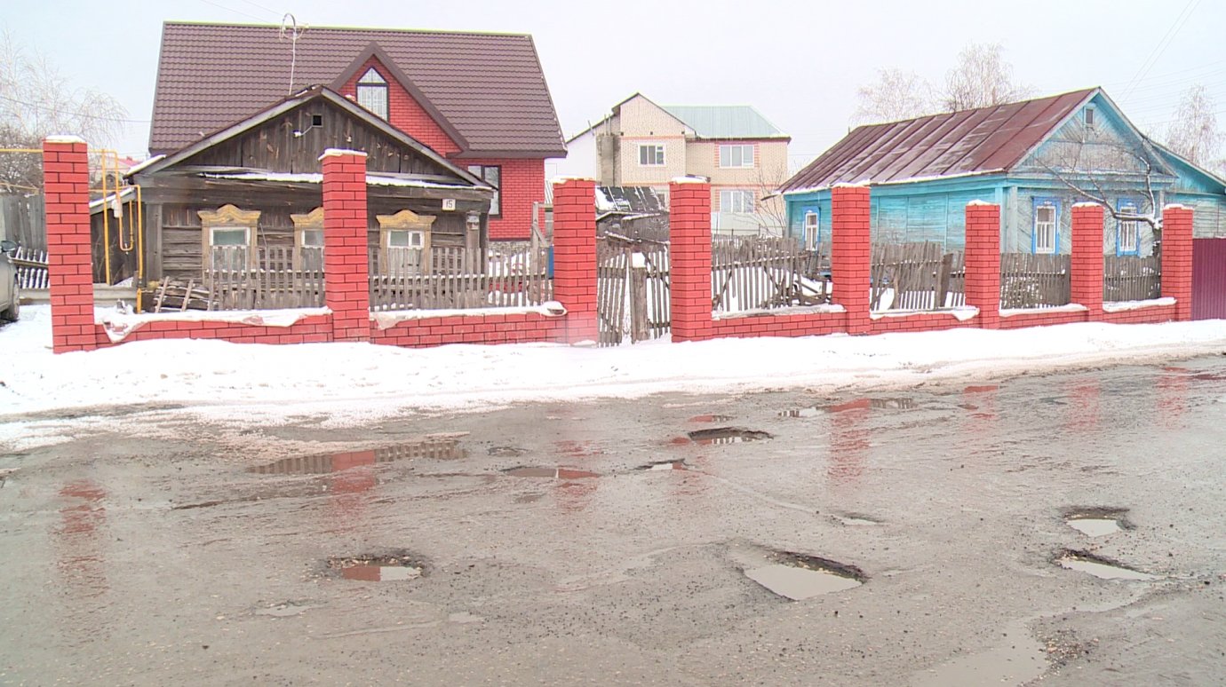 Жители улицы Чебышева жалуются на состояние дороги