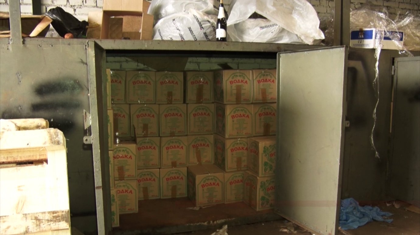 Пензенские полицейские обнаружили склад с контрафактным алкоголем