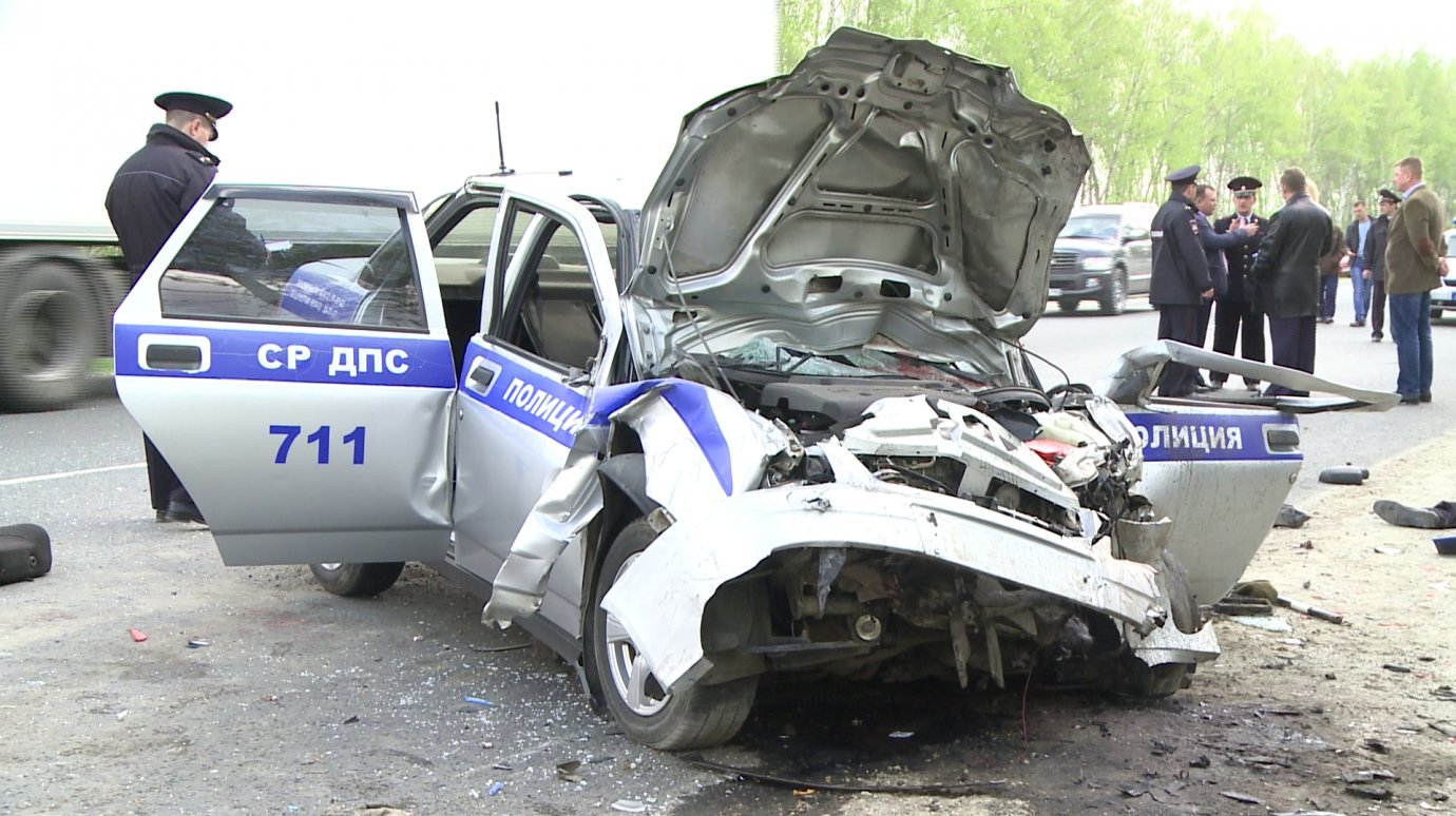 В страшной аварии под Мокшаном погибли два сотрудника полиции