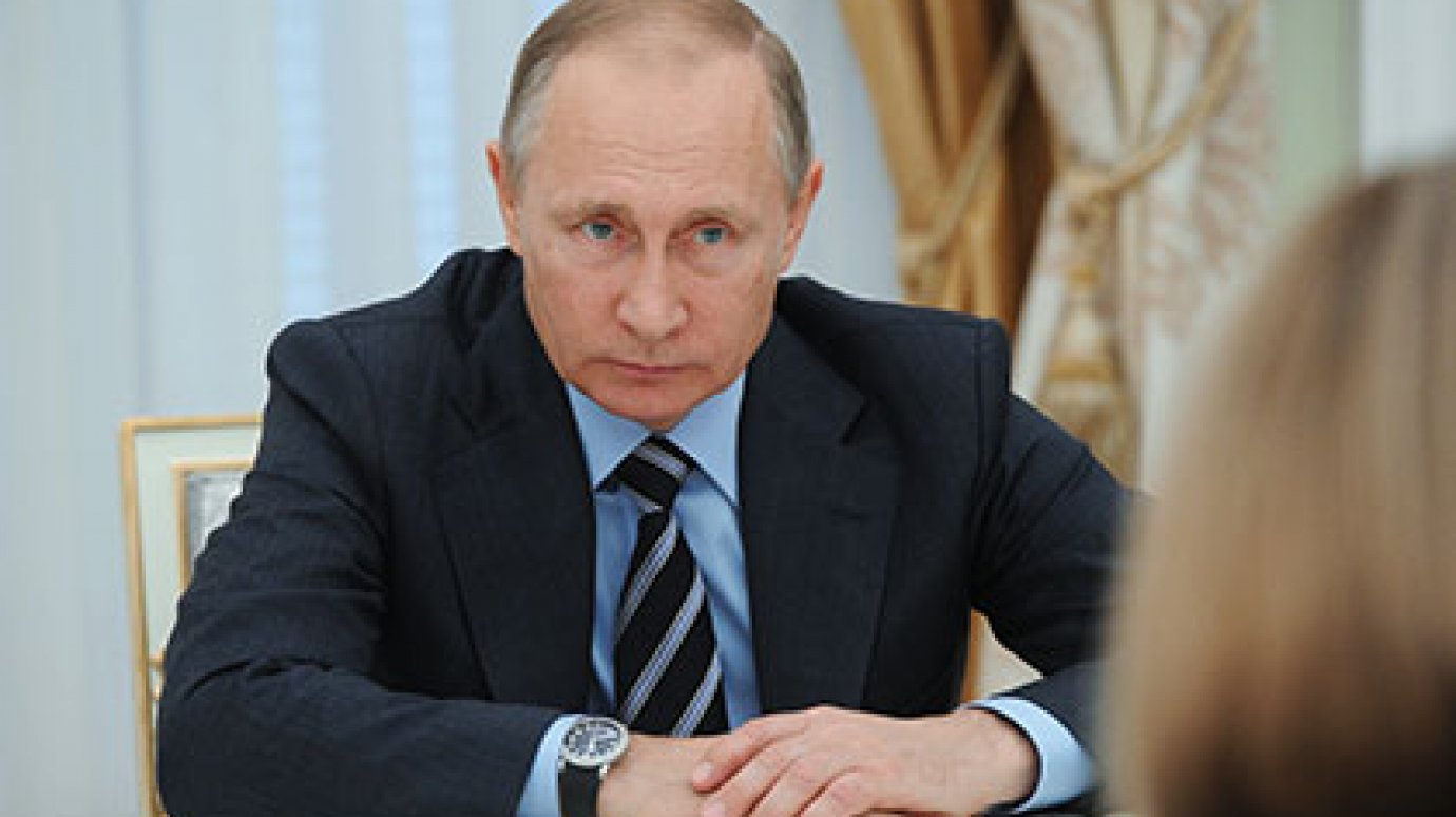 Путин выразил соболезнования семьям погибших на пожаре в Москве спасателей