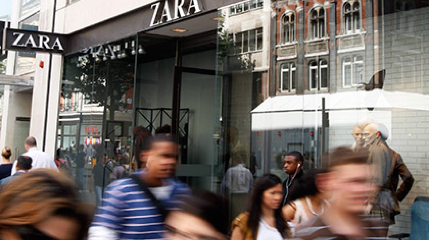 Магазин Zara продал платье с зашитой в него мертвой крысой