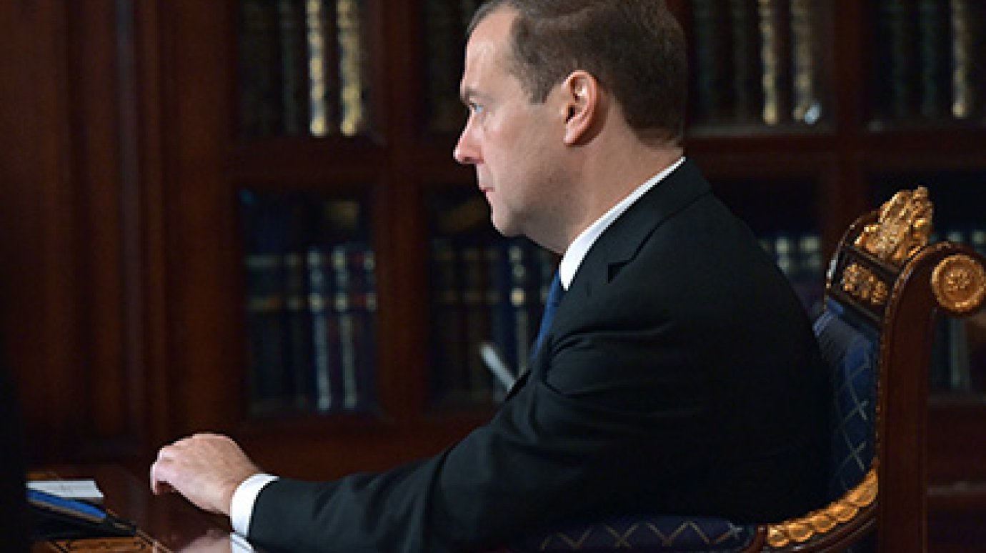 Медведев подписал распоряжение о повышении тарифов ЖКХ