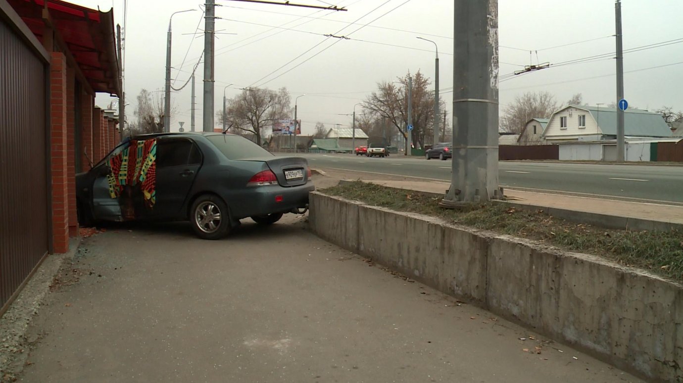 На одном участке улицы Терновского произошло две аварии