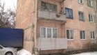 В стене дома на улице Егорова образовалась глубокая трещина